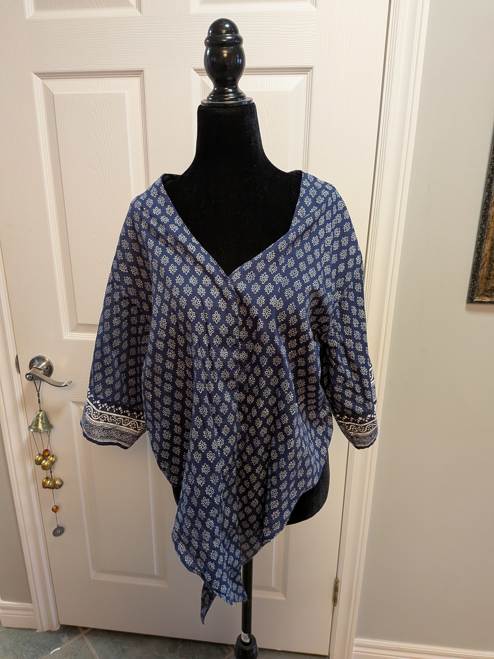 GAP Navy and White Printed V-Neck Cropped Kimono